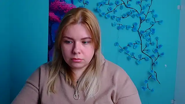 Snapshot of SusannaNight chatting on December 2025 12:10:01 PM SusannaNight online show from December 2025 12:10:01 PM