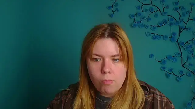 Snapshot of SusannaNight chatting on April 2026 05:14:02 AM SusannaNight online show from April 2026 05:14:02 AM