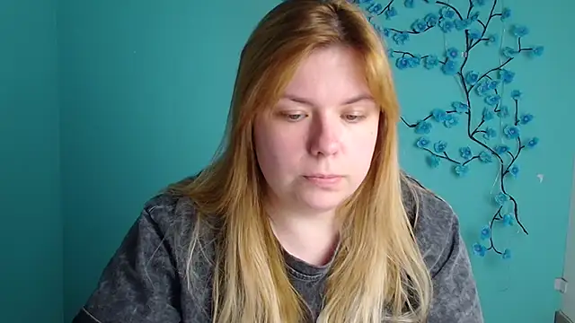 Snapshot of SusannaNight chatting on May 2026 11:18:01 AM SusannaNight online show from May 2026 11:18:01 AM