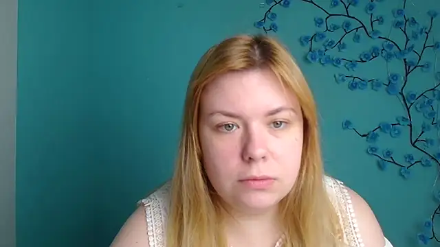 Snapshot of SusannaNight chatting on May 2026 05:23:02 AM SusannaNight online show from May 2026 05:23:02 AM