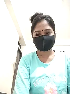 Green LaDY66 online show from December 2025 04:28:02 AM