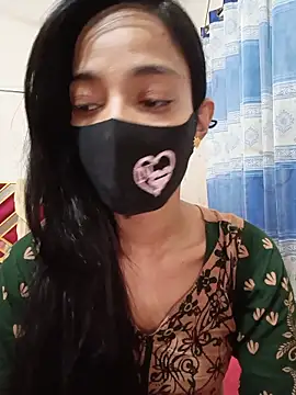 Green LaDY66 online show from June 2026 03:11:01 PM