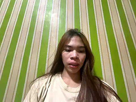 kierra fox online show from December 2025 02:14:02 PM