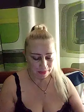 Esenia505 online show from December 2025 01:56:02 AM