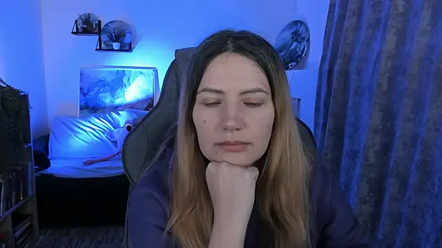 AleksaLaurent online show from December 2025 08:32:02 AM