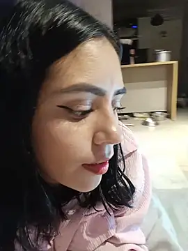 Sara-215 online show from March 2026 03:00:02 AM