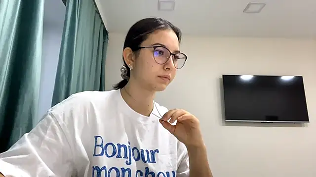 Allisgree online show from November 2025 07:18:01 AM