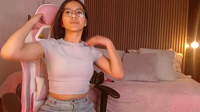 Skay bluee online show from November 2025 12:31:02 PM