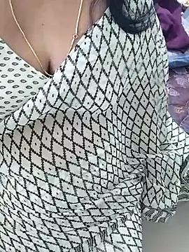 Snapshot of tamil_chitra12 chatting on November 2025 04:00:01 AM tamil chitra12 online show from November 2025 04:00:01 AM