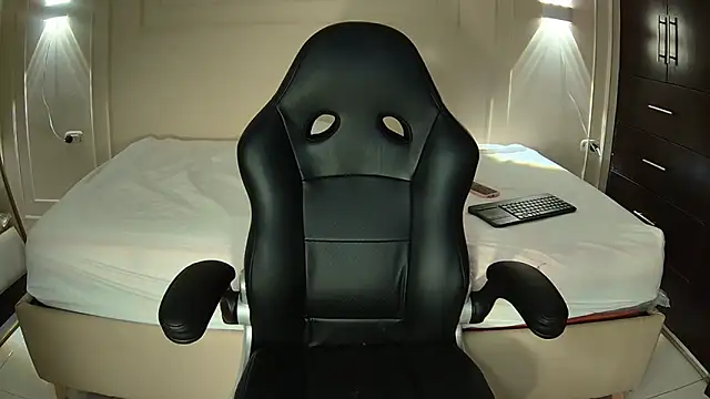 Marnie Gray online show from November 2025 01:30:02 AM