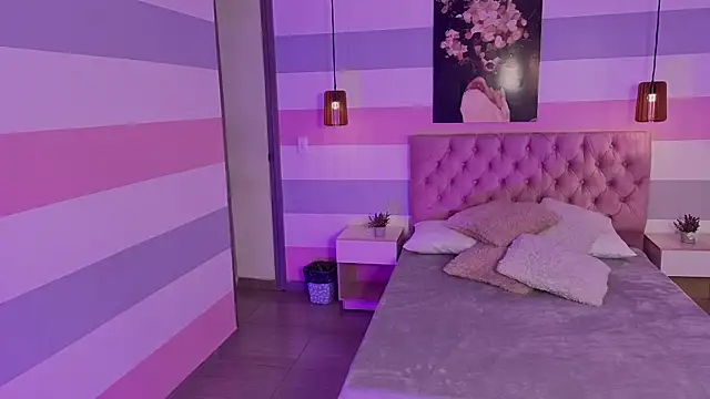 samantaortega   online show from November 2025 12:27:01 PM