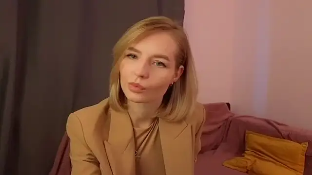 BaileyBernos online show from November 2025 09:19:02 AM