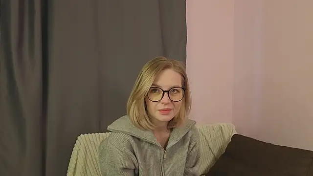 BaileyBernos online show from November 2025 09:04:01 AM