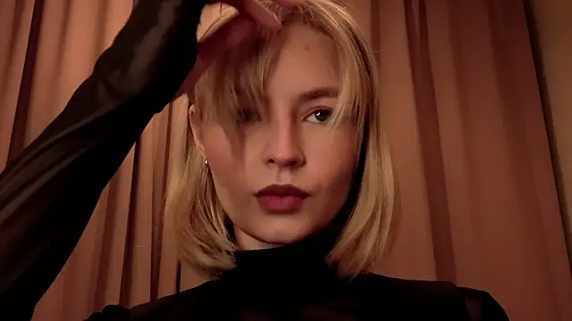 BaileyBernos online show from November 2025 08:36:02 AM