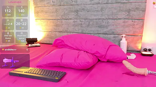 Snapshot of dulce_gatita69 chatting on February 2026 03:55:01 PM dulce gatita69 online show from February 2026 03:55:01 PM