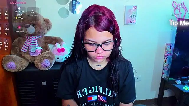 Emma boo online show from February 2026 02:51:02 PM