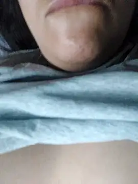 Camilu23 online show from December 2025 10:28:02 PM