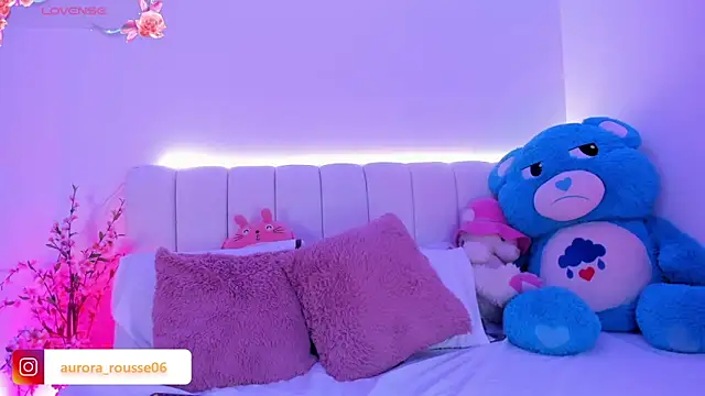 aurora rousse online show from March 2026 03:28:02 AM