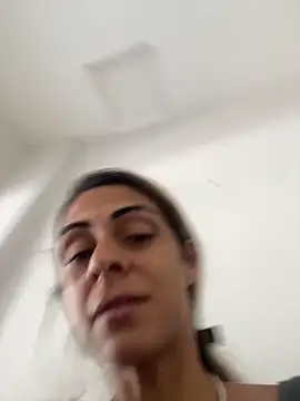 sabrinaneves online show from April 2026 01:31:01 PM