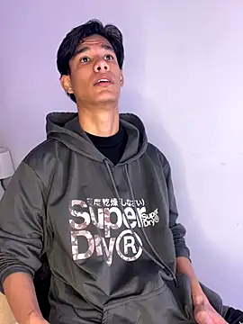 Snapshot of michael_vidal chatting on November 2025 06:21:01 PM michael vidal online show from November 2025 06:21:01 PM