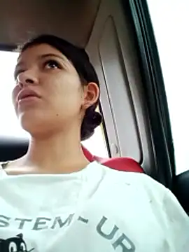 Snapshot of Soymaia chatting on December 2025 12:43:02 PM Soymaia online show from December 2025 12:43:02 PM