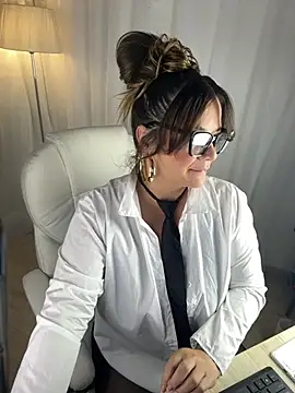 best secret online show from April 2026 10:20:02 AM