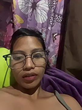 Snapshot of hottiebabe23 chatting on November 2025 04:43:02 AM hottiebabe23 online show from November 2025 04:43:02 AM