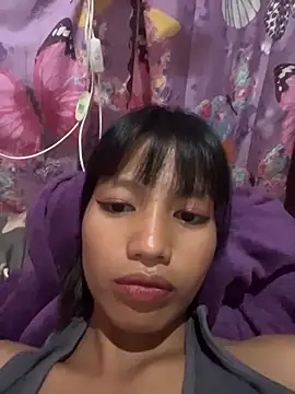 Snapshot of hottiebabe23 chatting on November 2025 05:50:01 AM hottiebabe23 online show from November 2025 05:50:01 AM