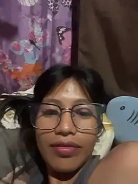 Snapshot of hottiebabe23 chatting on November 2025 05:55:02 PM hottiebabe23 online show from November 2025 05:55:02 PM