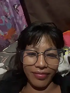 Snapshot of hottiebabe23 chatting on November 2025 09:03:02 PM hottiebabe23 online show from November 2025 09:03:02 PM