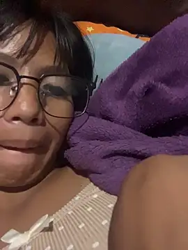 Snapshot of hottiebabe23 chatting on November 2025 02:28:02 PM hottiebabe23 online show from November 2025 02:28:02 PM