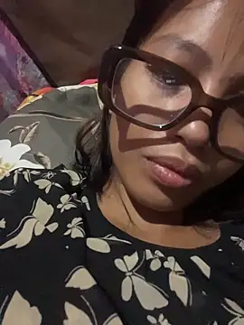 Snapshot of hottiebabe23 chatting on December 2025 07:10:01 PM hottiebabe23 online show from December 2025 07:10:01 PM