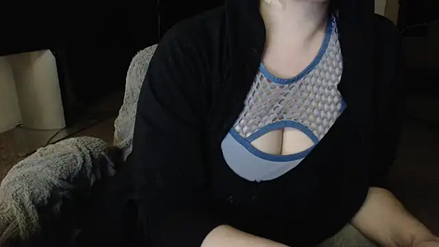 Snapshot of Skyl31 chatting on November 2025 04:40:01 AM Skyl31 online show from November 2025 04:40:01 AM