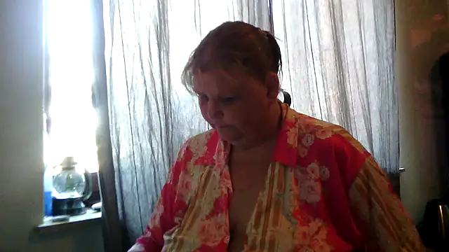 Sylviastar46 online show from June 2026 07:35:02 AM