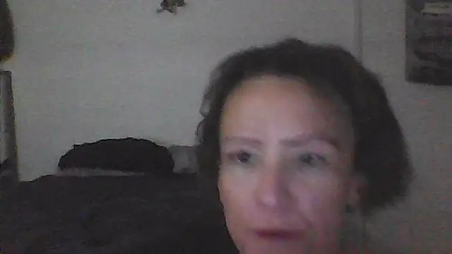 Karebearz1 online show from April 2026 12:12:01 AM