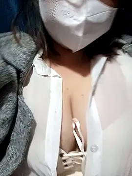 julybe online show from January 2026 12:03:02 AM