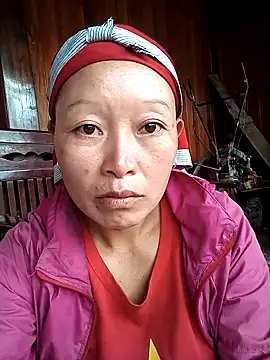 Snapshot of cute-kiss chatting on October 2025 02:46:02 AM cute-kiss online show from October 2025 02:46:02 AM