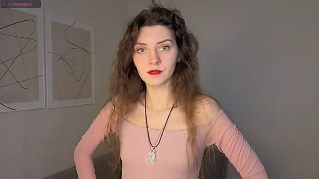 LauraYoungg online show from February 2026 09:26:02 PM