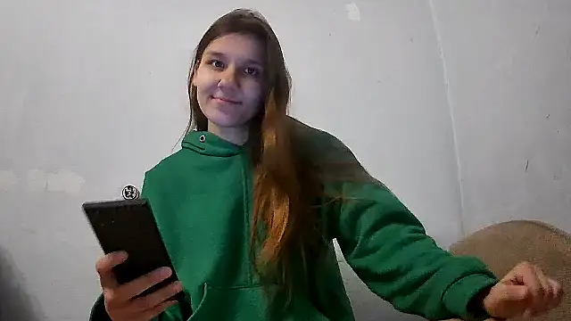 Snapshot of Zizi_Zuzu chatting on November 2025 07:05:02 PM Zizi Zuzu online show from November 2025 07:05:02 PM