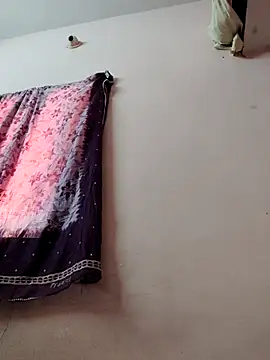 pujapujarrrr online show from November 2025 10:15:01 AM