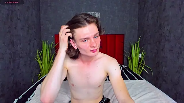 NelsonGodman online show from November 2025 02:40:02 PM