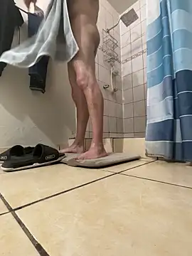 ezrah23 online show from April 2026 06:52:01 AM