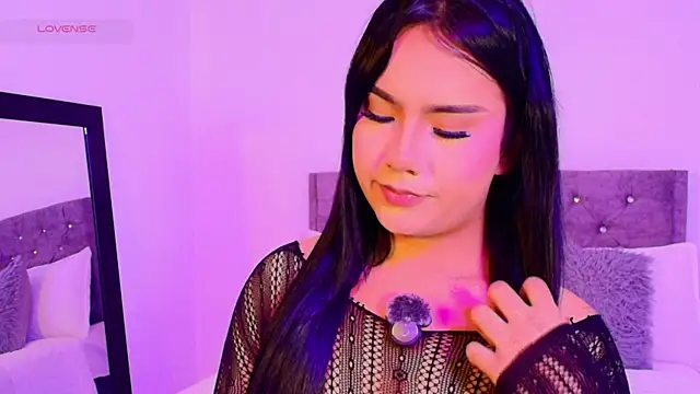 Snapshot of Vale_prado chatting on December 2025 11:17:01 AM Vale prado online show from December 2025 11:17:01 AM