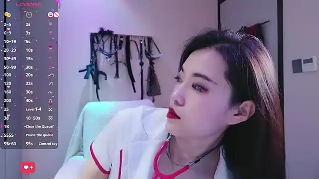 Snapshot of KISS-KISSME chatting on December 2025 08:32:02 AM KISS-KISSME online show from December 2025 08:32:02 AM