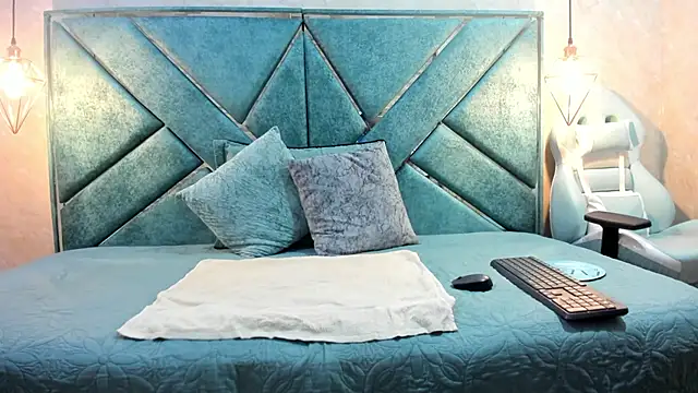 Snapshot of EXOTIC_TRANS chatting on November 2025 12:45:02 PM EXOTIC TRANS online show from November 2025 12:45:02 PM