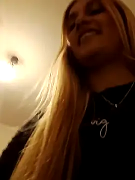 Snapshot of larubia_arg chatting on November 2025 02:39:02 AM larubia arg online show from November 2025 02:39:02 AM