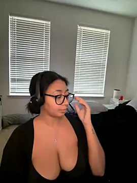 Snapshot of minha_baby chatting on November 2025 02:24:02 PM minha baby online show from November 2025 02:24:02 PM