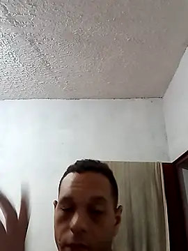 luiguui online show from November 2025 10:37:02 AM