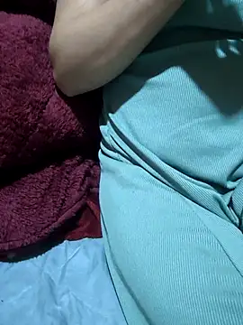 Snapshot of Kevin-xx chatting on December 2025 10:52:01 PM Kevin-xx online show from December 2025 10:52:01 PM