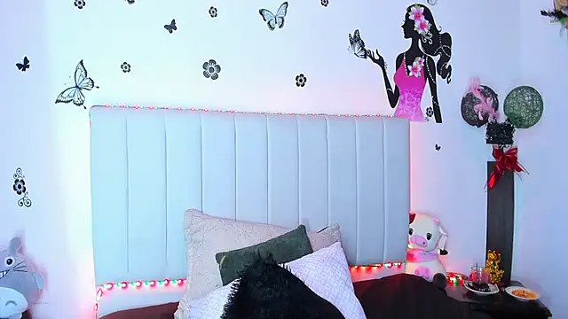 melani ferraraa  online show from February 2026 03:48:02 AM